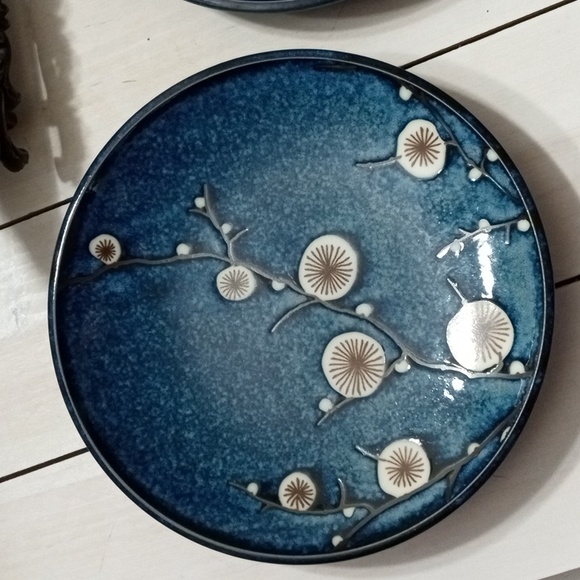 WORLD MARKET Set of Three (3) Ceramic PussyWillow Navy/Brown/Cream Decor Plates - Picture 1 of 15